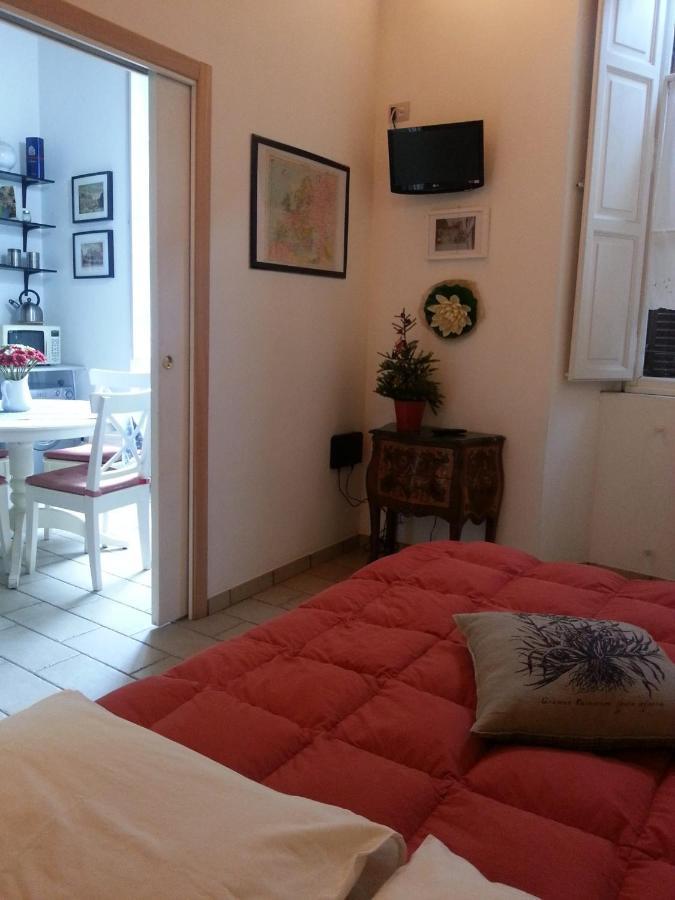 Monti'S Holiday Apartamento Roma Exterior foto